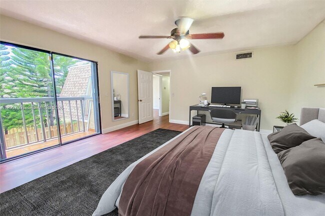 Building Photo - 6535 W 24th Ct