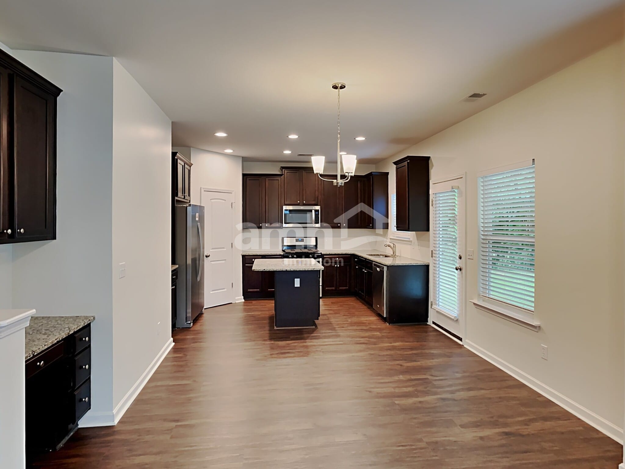 Building Photo - 301 Boulder Run