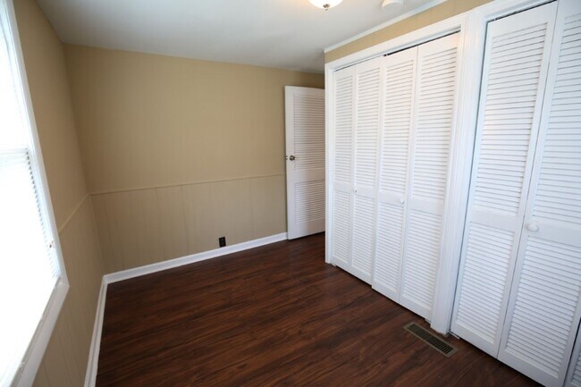 Building Photo - Charming 2-Bedroom Home with Modern Updates in Concord/Rock Creek Area"