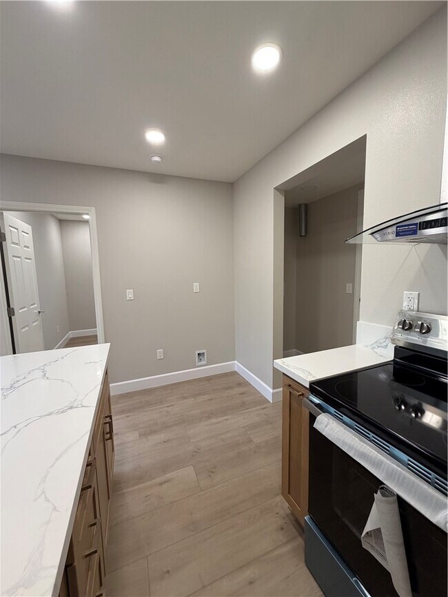 Building Photo - 2155 El Rancho Vista