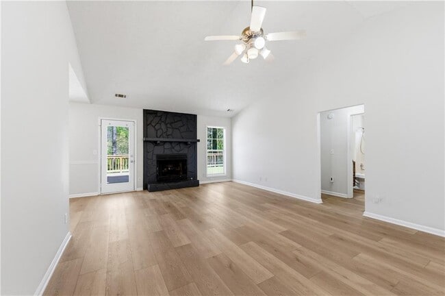 Building Photo - 201 Colony Springs Dr