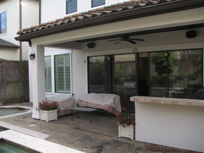 Building Photo - 4112 Blossom St