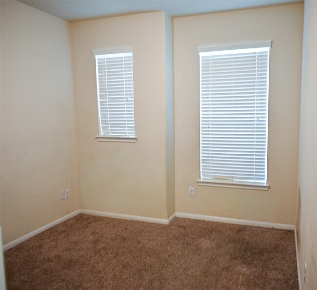 Building Photo - 5418 Gibralter Pl