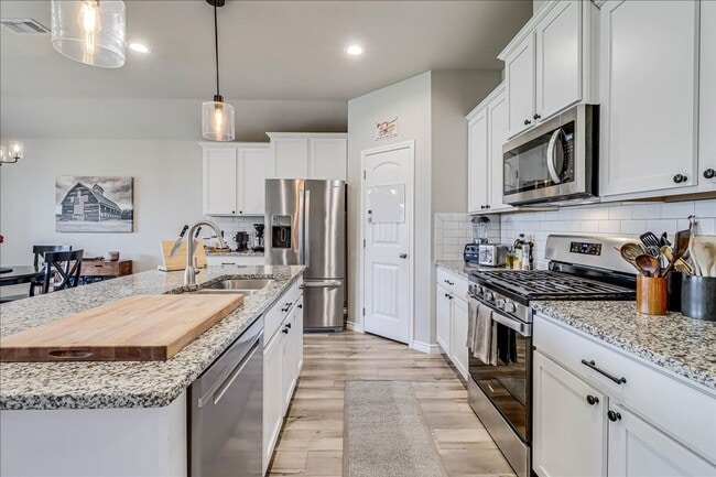 Building Photo - 7213 Adler Dr