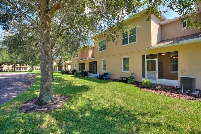 Building Photo - 1220 Priory Cir