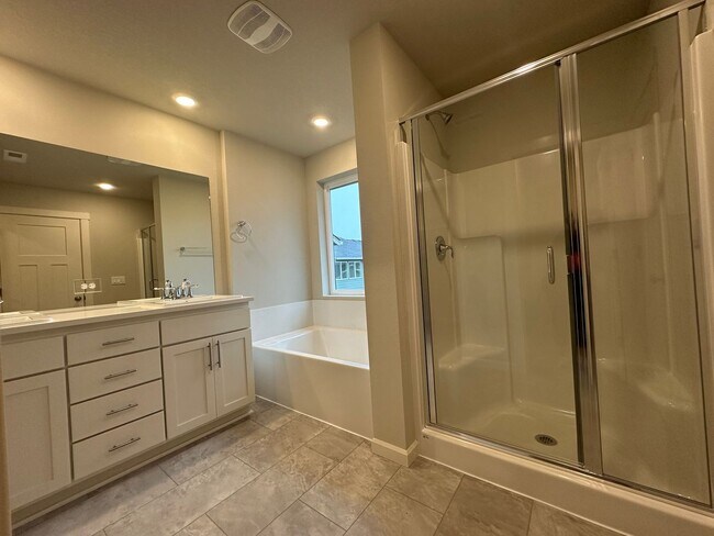 Building Photo - 6157 Savannah St SE