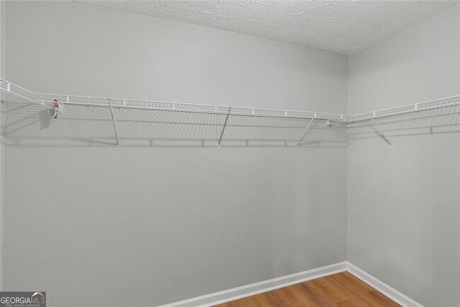 Building Photo - 4680 Sterling Oaks Ct