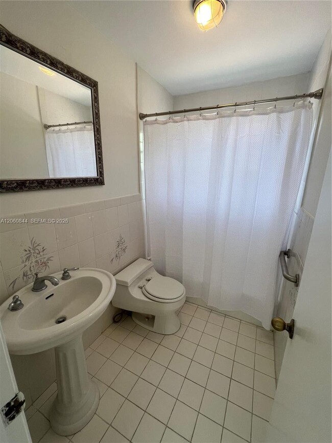 Building Photo - 421 NW 57th Ct