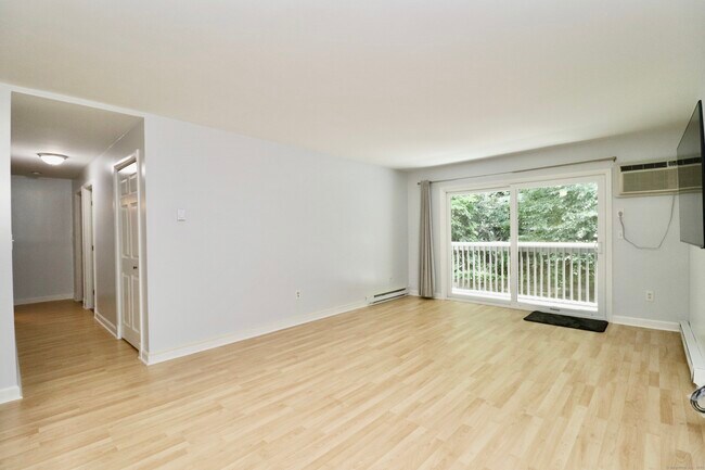 Building Photo - 86 Buddington Rd