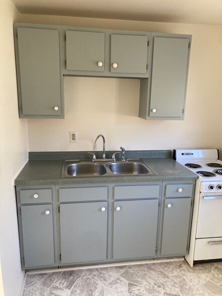 Kitchen - Emmri Estates