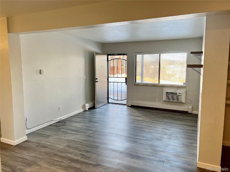 Building Photo - 5995 W Hampden Ave