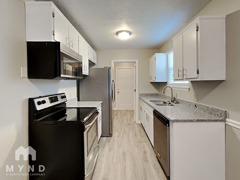 Primary Photo - 305 Burlwood Ct