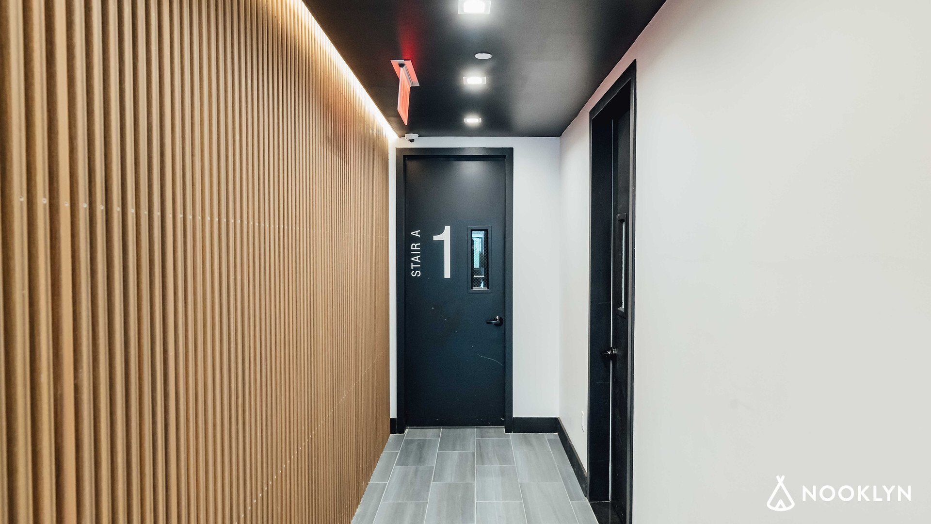 Building Photo - 282 E 32nd St