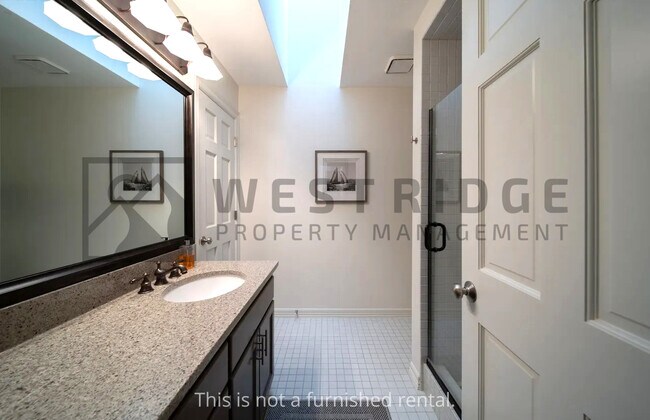 Building Photo - 1692 Village Park Ln