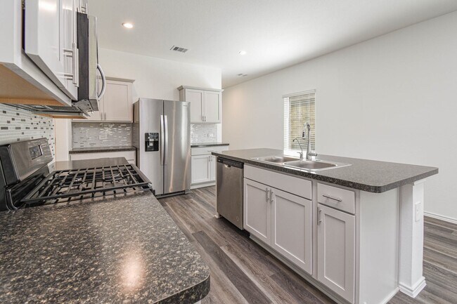 Building Photo - 24219 Copperleaf Bay Ln