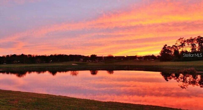 Building Photo - 934 Westpark Dr