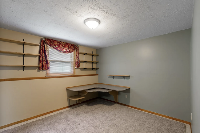 Lower Level Bonus Room / Office - 1411 Chadwick Dr