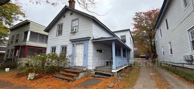 Building Photo - 48 Murray St