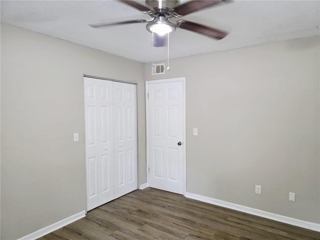 Building Photo - 3363 Columbia Trce