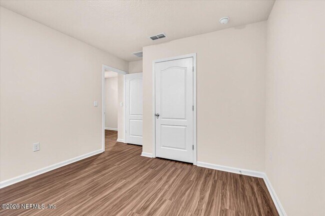 Building Photo - 2262 Willow Springs Dr