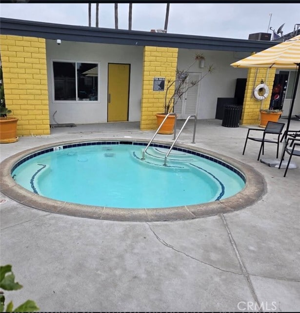 Building Photo - 21851 Newland St