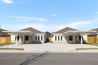 Building Photo - 3bed/2bath Apartment in Edinburg.  Don't M...