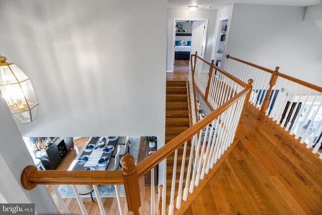Building Photo - 7420 Mayflower Ct