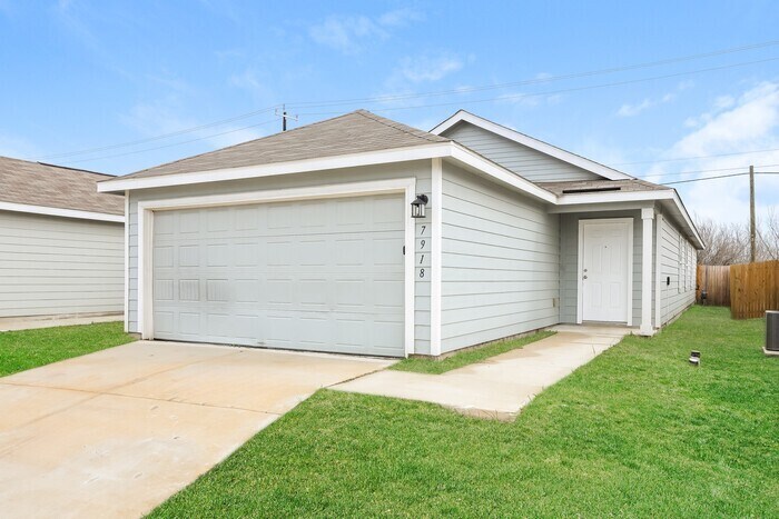 Building Photo - 7918 Serro Medina