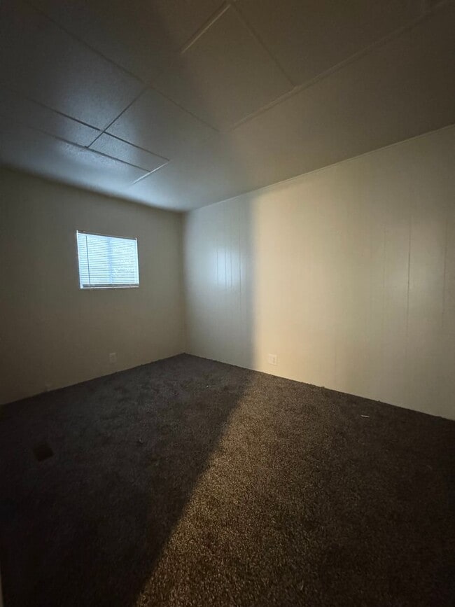 Building Photo - Looking for Tranquility? Look No Further!