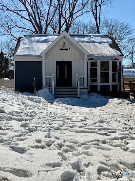 Building Photo - 20 Lemay St