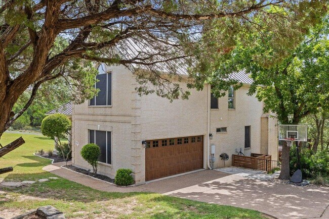 Building Photo - 17133 Majestic Ridge Rd