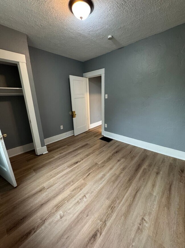 Building Photo - 311 W Burgess St