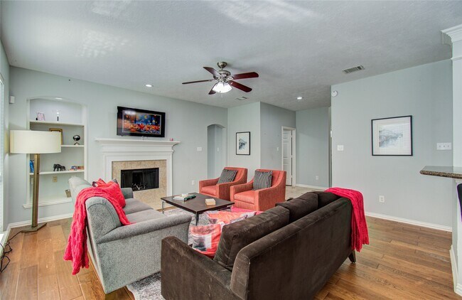 Building Photo - 4907 Mountain Fork