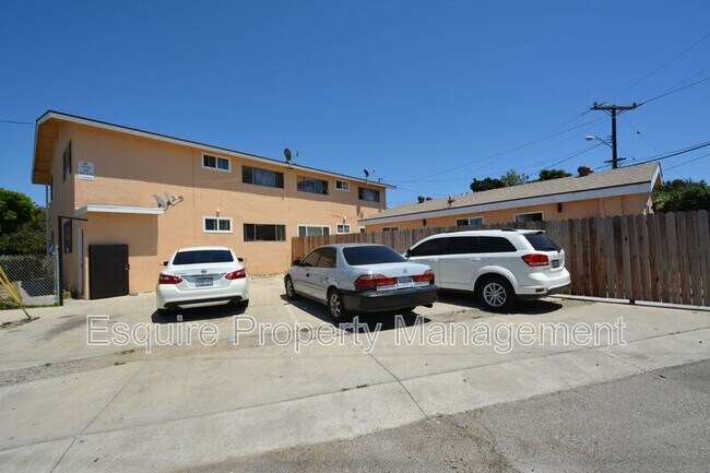 Building Photo - 951 W Cedar Ct