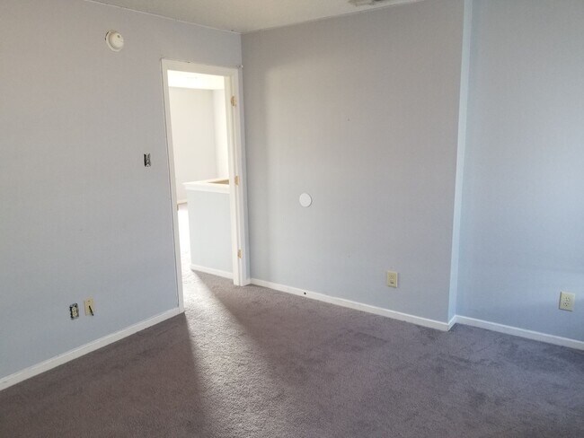 Building Photo - 2683 Soule Dr