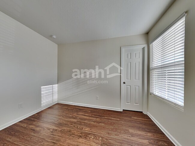 Building Photo - 155 E Jayce Way