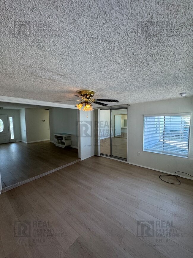 Building Photo - 55+ Community Gem: Open Floor Plan, Large Backyard & Clubhouse Amenities