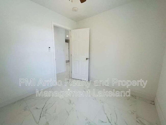 Building Photo - 8170 State Rd 60