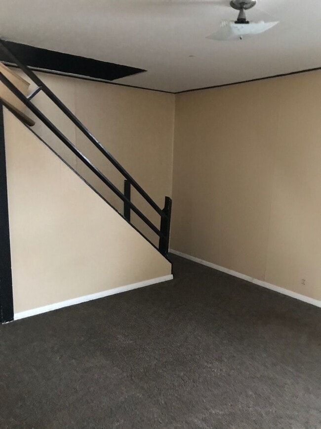 Building Photo - 912 Wyoming St