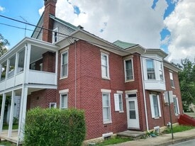 Building Photo - 32 Oregon Street