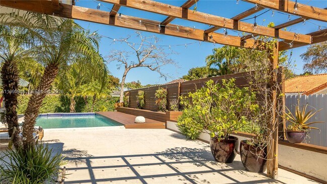 Building Photo - 13303 SW 58th Ave