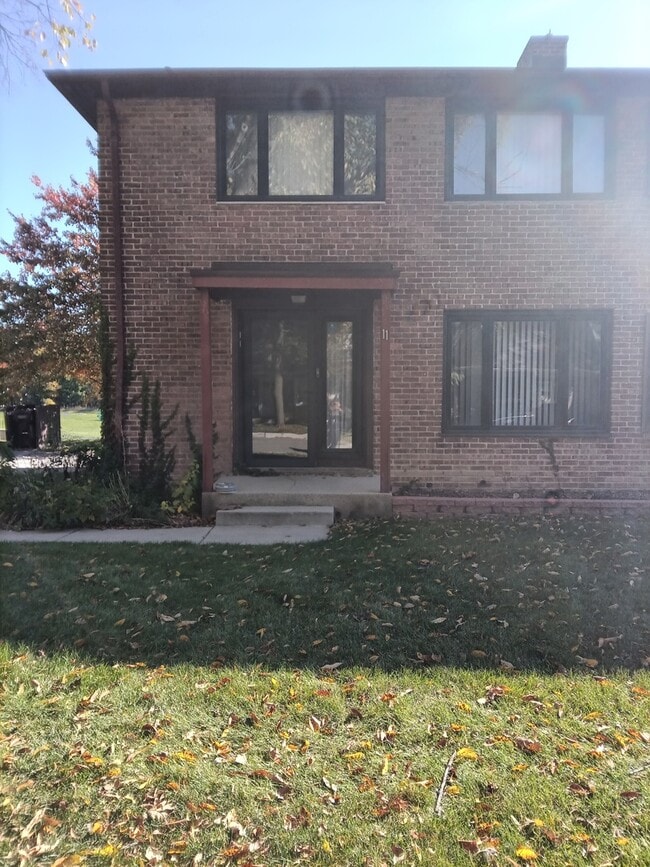 Primary Photo - 11 Dunlap Rd