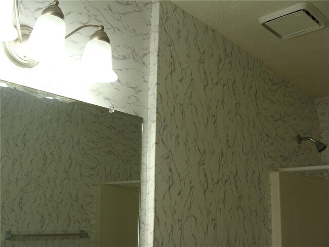 Building Photo - 3483 Fannin Dr