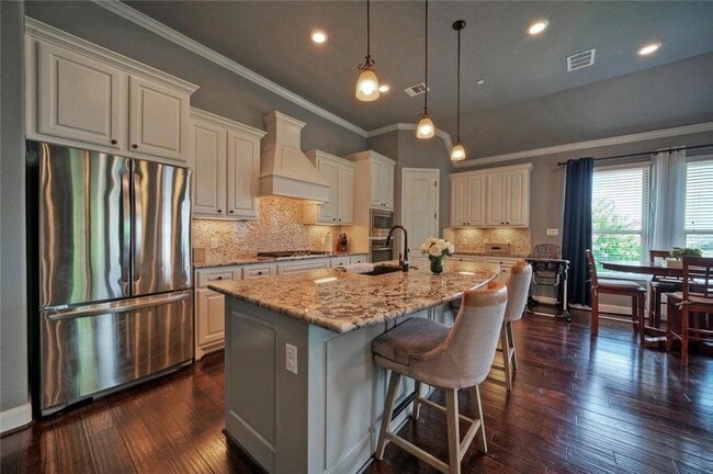 Building Photo - 101 Maxwell Way