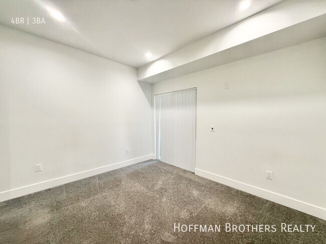 Building Photo - 6905 Ben Ave