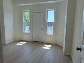 Building Photo - 247 Harvard St