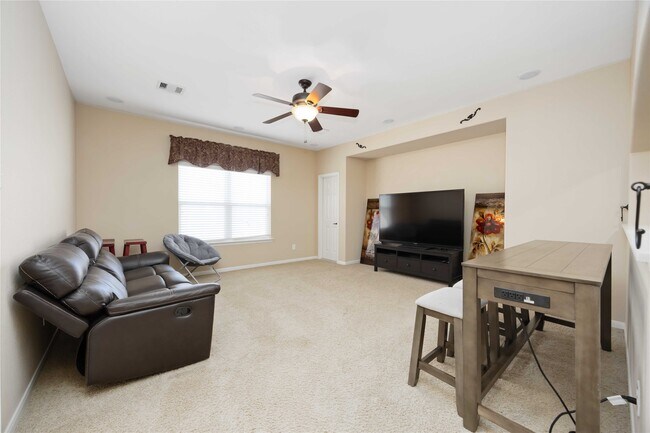 Building Photo - 6226 Oxford Lake Dr