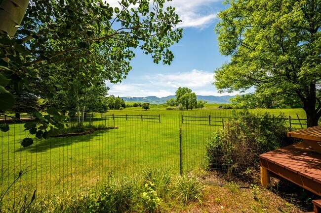 Building Photo - BIG HORN - 3 Bedroom/ 2 Bath HOME FOR RENT