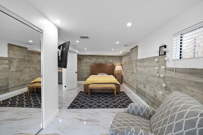 Building Photo - Stunning Mountain Views in Chino Hills for 2-bedroom