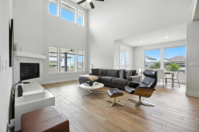 Building Photo - 7725 Boyd Hvn Dr